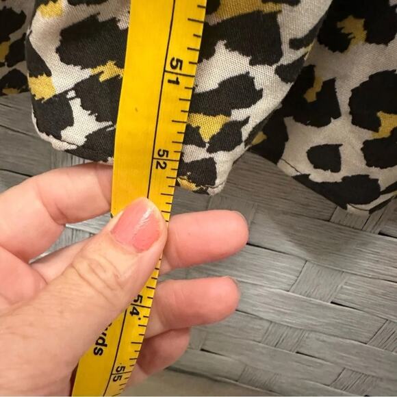 Banana Republic leopard, balloon, sleeve v-neck dress animal print plus size - Picture 7 of 9